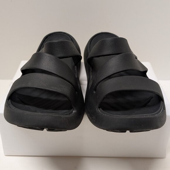 Crocs Getaway Strappy Slide Sandals in Black - Picture 9 of 16